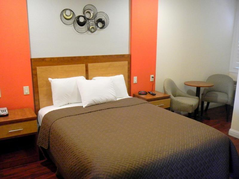 FairBridge Inn & Suites Merced/Gateway to Yosemite image