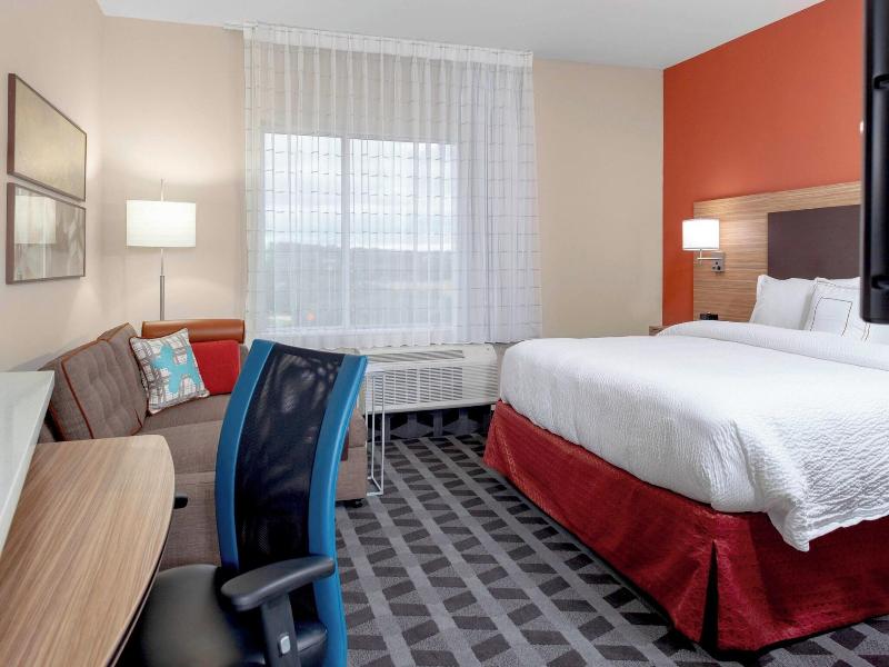 Towneplace Suites By Marriott San Antonio Westover image