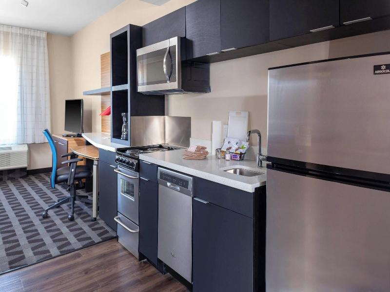 Towneplace Suites By Marriott San Antonio Westover image