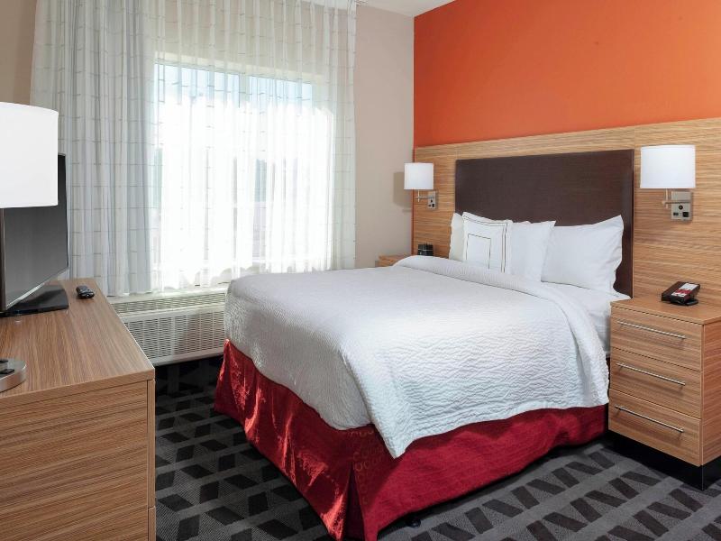 Towneplace Suites By Marriott San Antonio Westover image