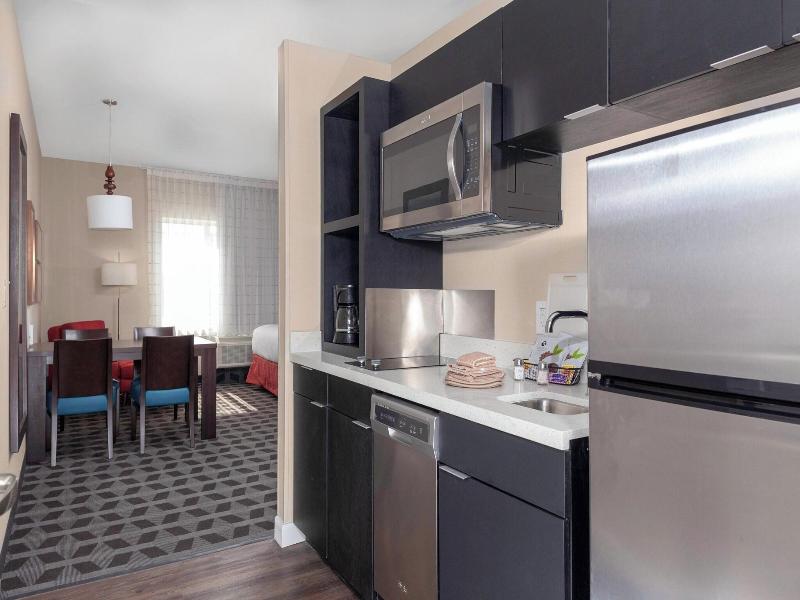 Towneplace Suites By Marriott San Antonio Westover image