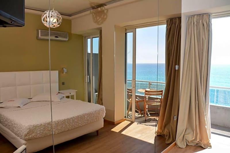 Scorpios Hotel image