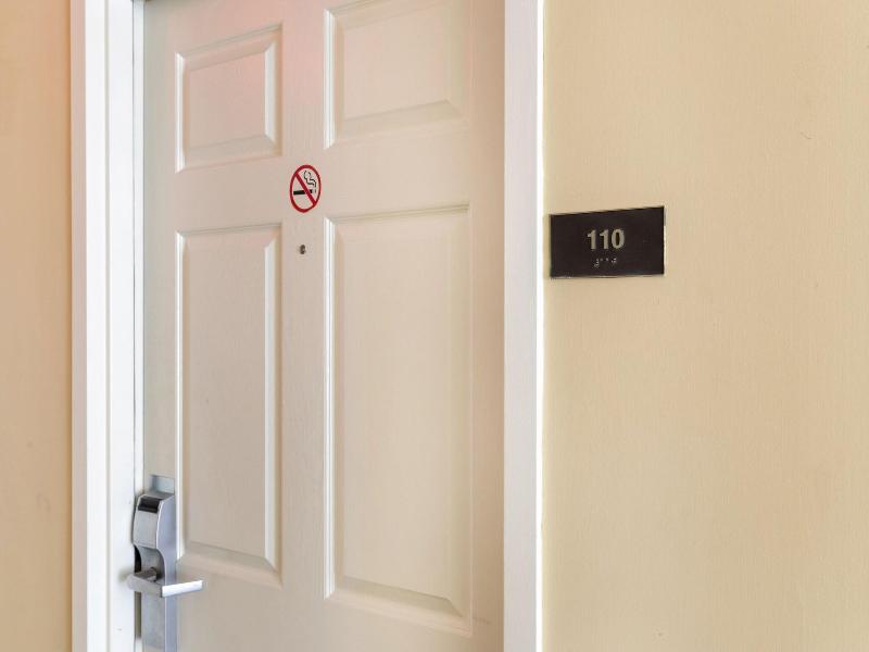 Mansion View Inn And Suite image