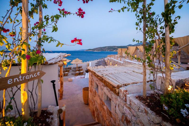 Aliv Stone Suites & Spa image