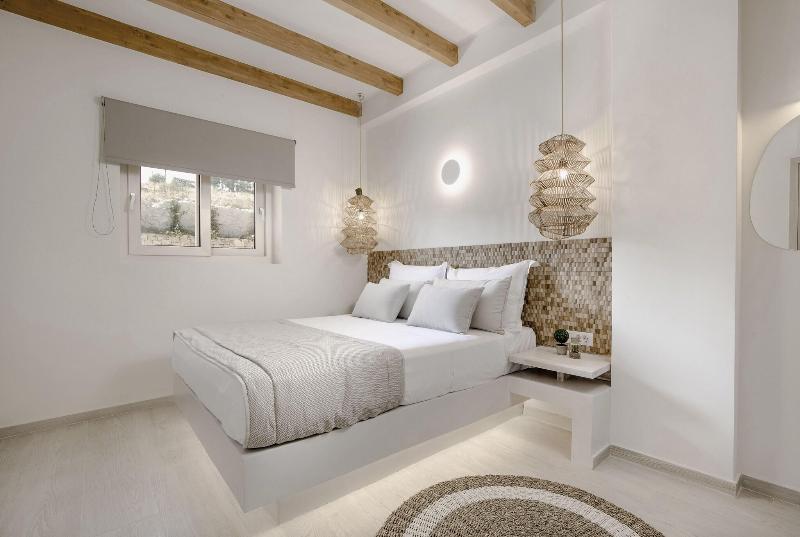 Aliv Stone Suites & Spa image