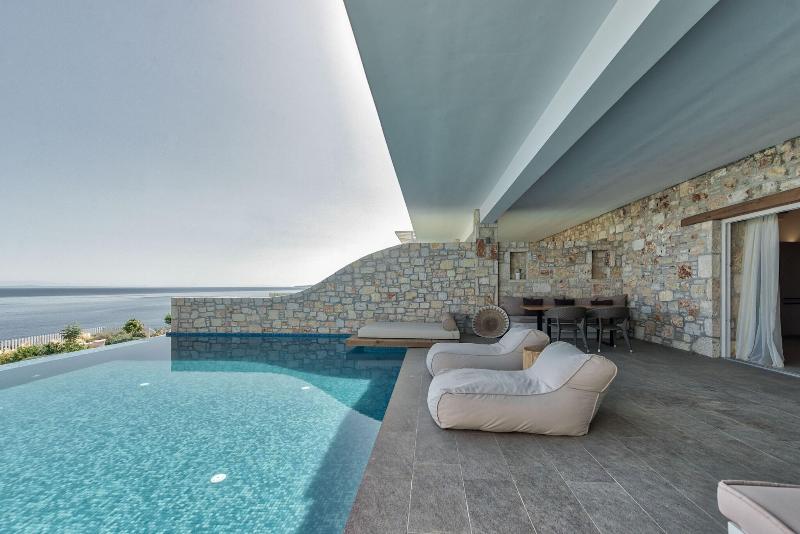 Aliv Stone Suites & Spa image