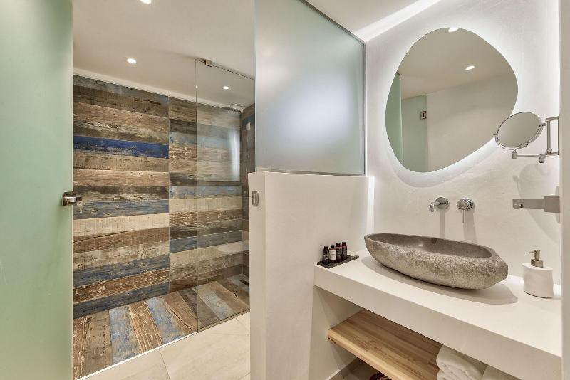 Aliv Stone Suites & Spa image
