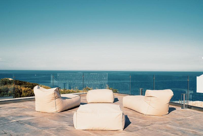 Aliv Stone Suites & Spa image