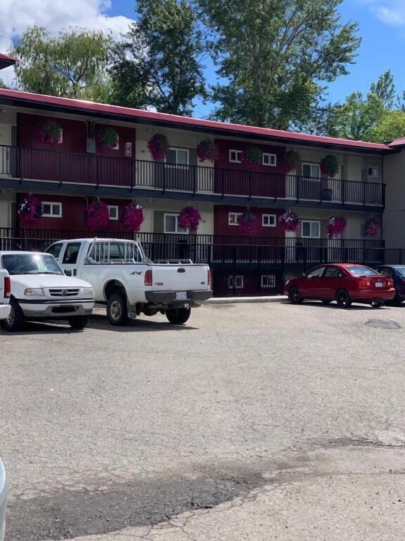 Okanagan Royal Park Inn By Elevate Rooms — general view