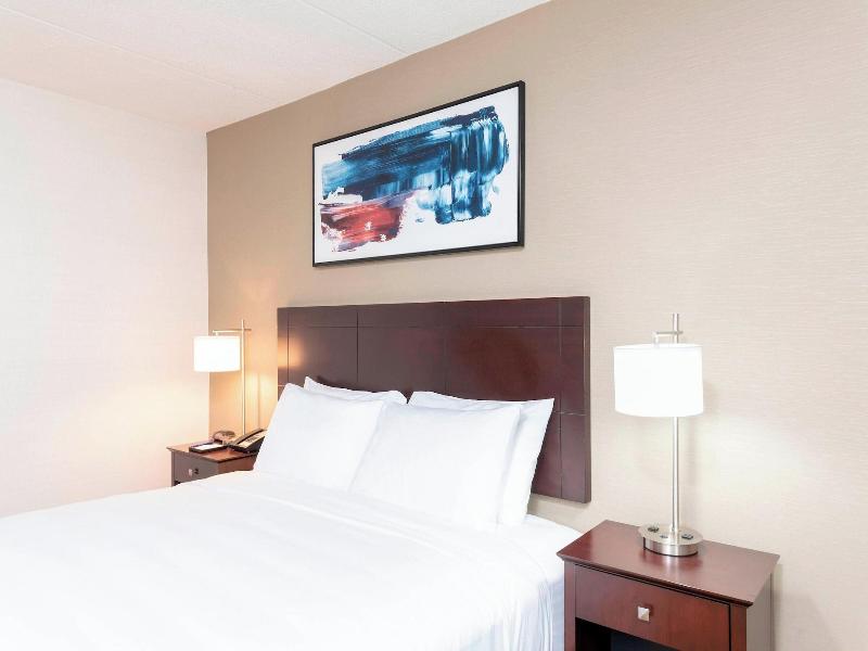 Delta Hotels By Marriott Kalamazoo Conference Cent image