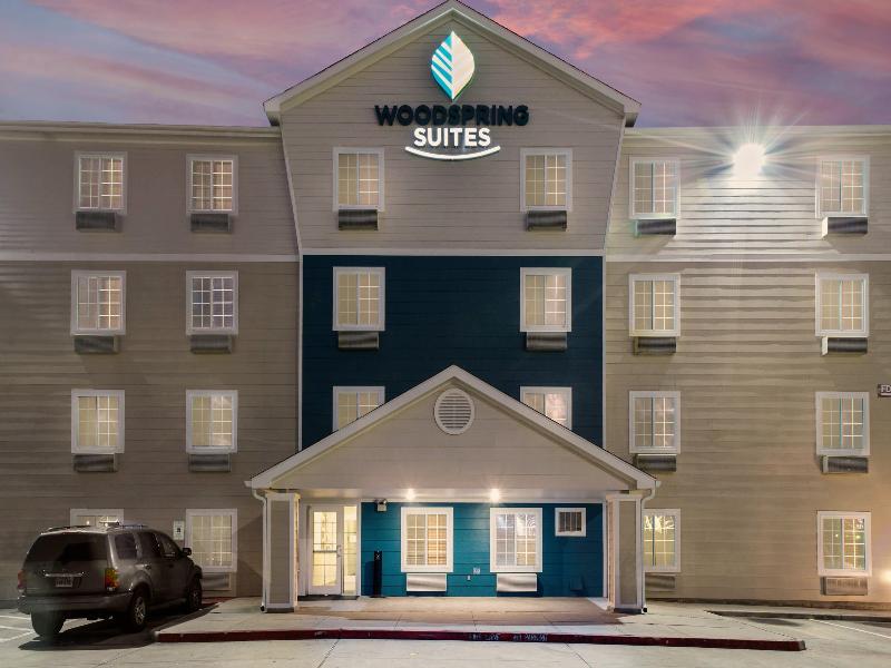 WoodSpring Suites Houston I-45 Airtex image