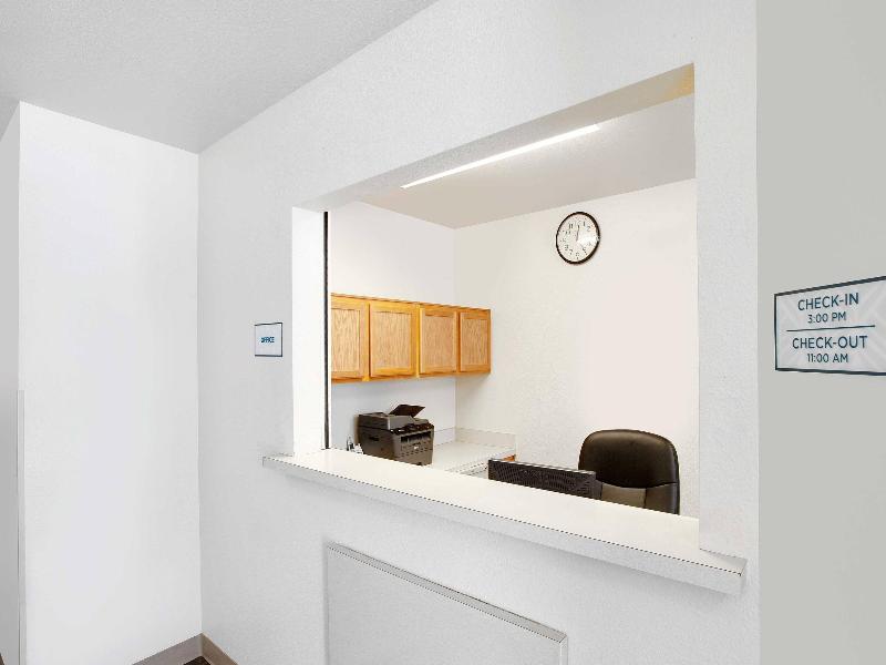 WoodSpring Suites Houston I-45 Airtex image