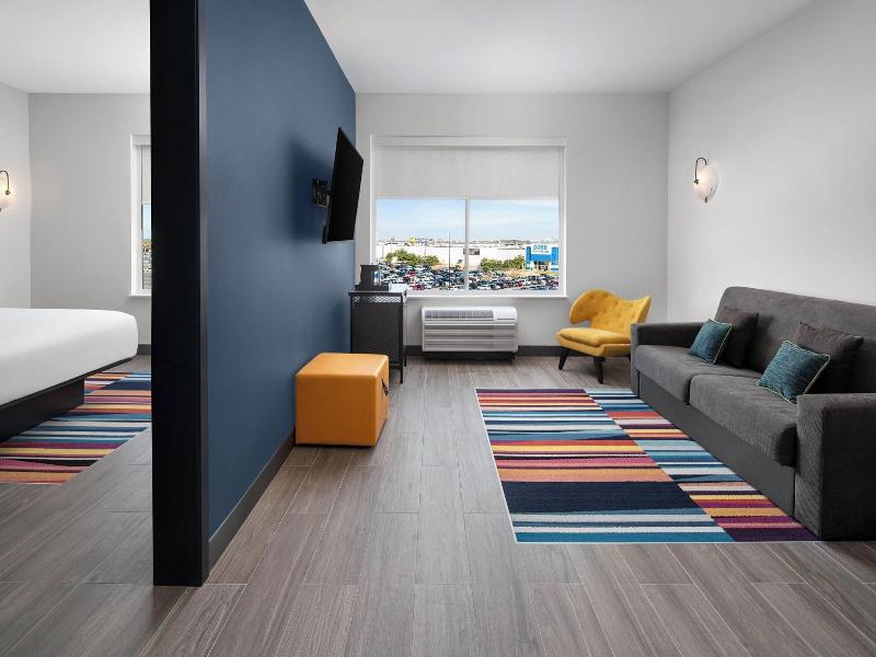 Aloft Houston Katy image