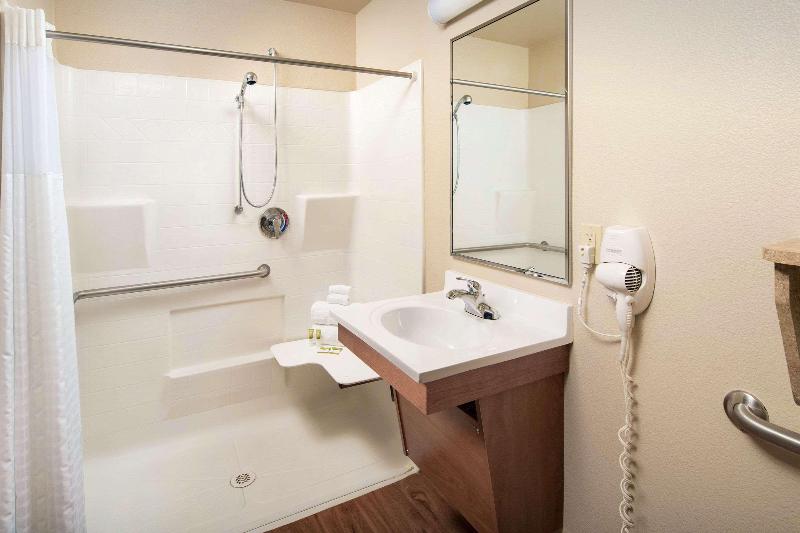 Woodspring Suites Aurora Denver Airport image