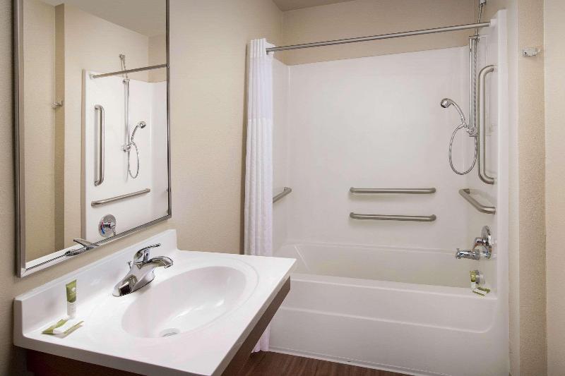 Woodspring Suites Aurora Denver Airport image