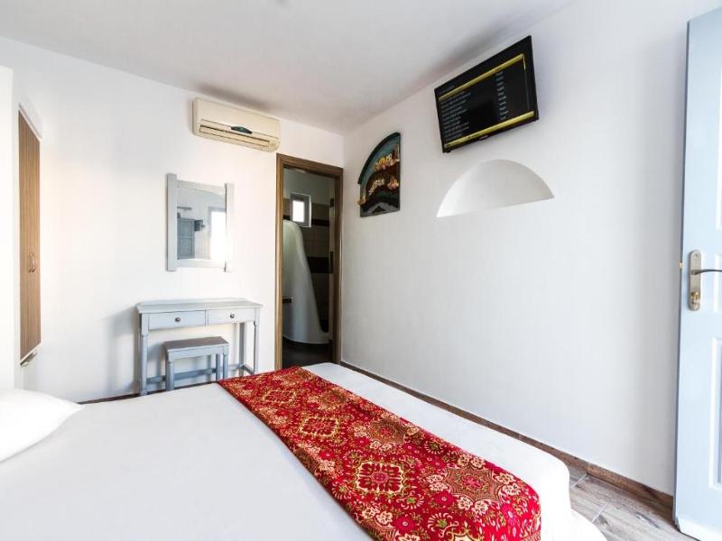 Villa Iliovasilema Santorini gallery photo 29