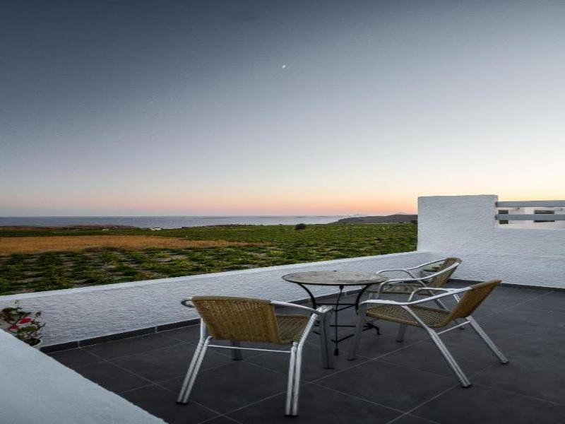 Villa Iliovasilema Santorini image