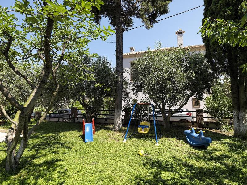 Elia Apartments