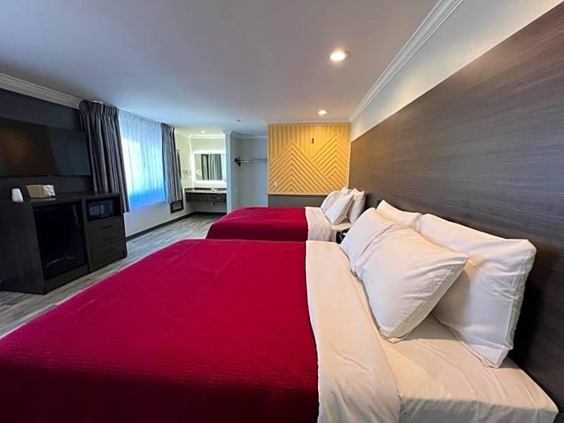 Cloud 9 Inn Lax image