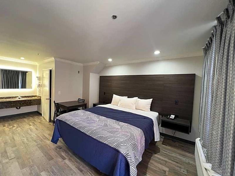 Cloud 9 Inn Lax image