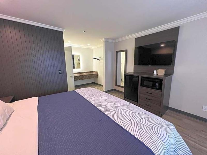 Cloud 9 Inn Lax image