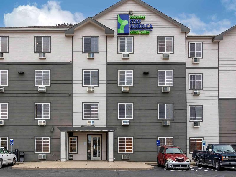 Woodspring Suites Wichita North image