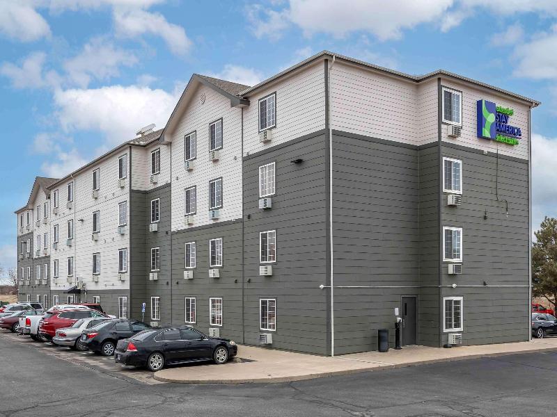 Woodspring Suites Wichita North image