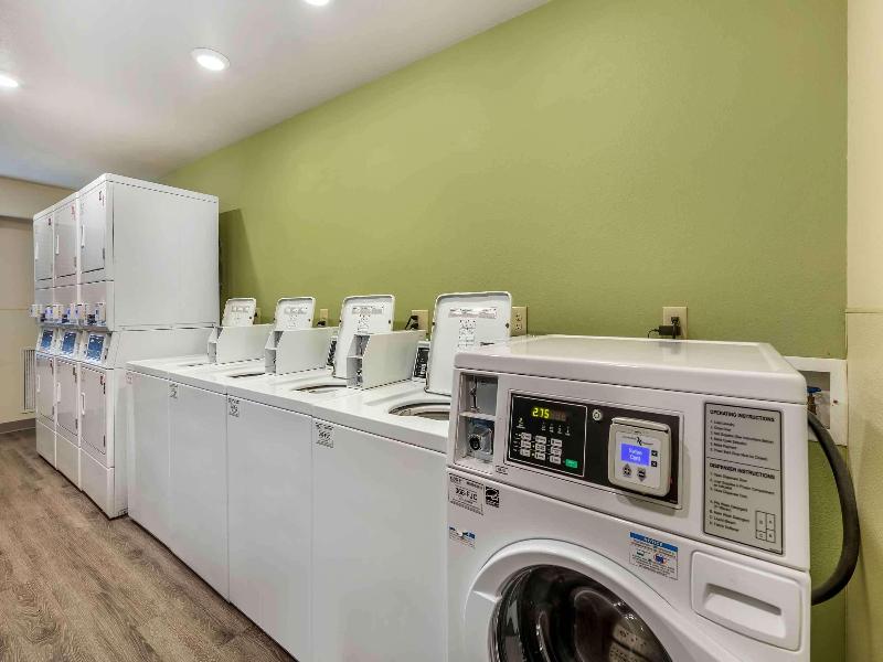 Woodspring Suites Wichita North image