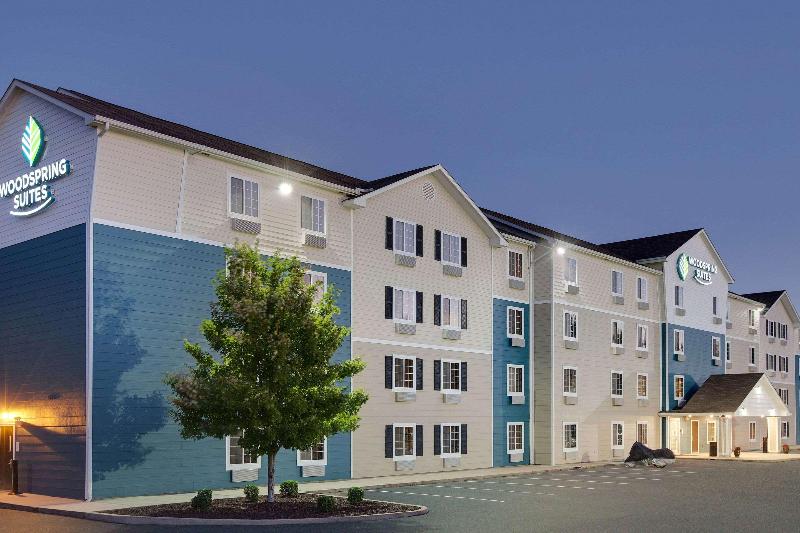 Woodspring Suites Shreveport Airport image