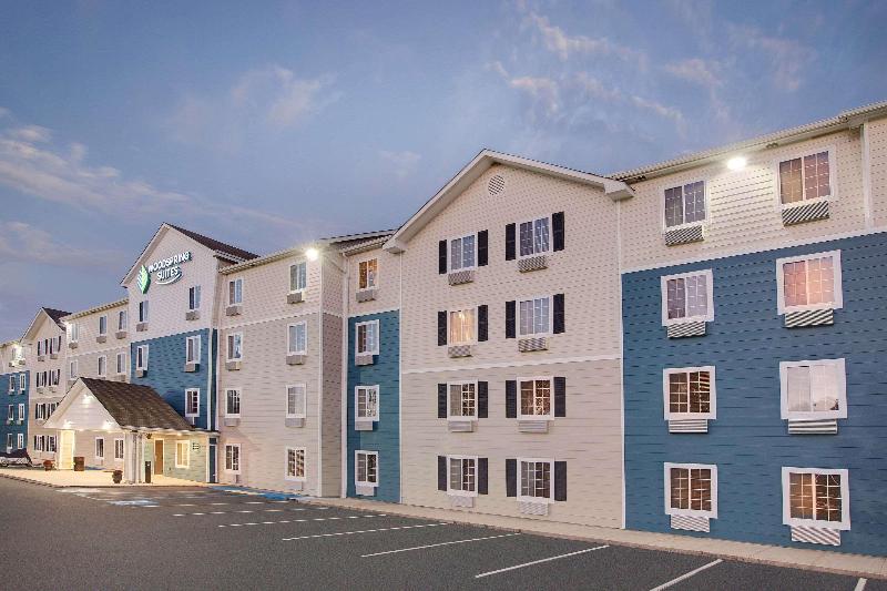 Woodspring Suites Shreveport Airport image