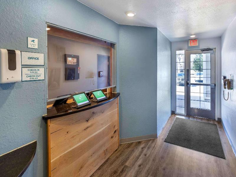 Woodspring Suites Shreveport Airport image