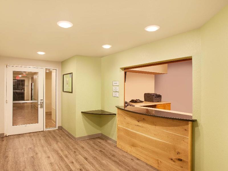 Woodspring Suites Shreveport Airport image