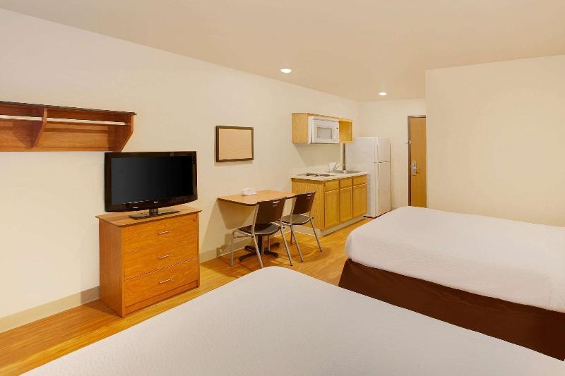 Woodspring Suites Shreveport Airport image