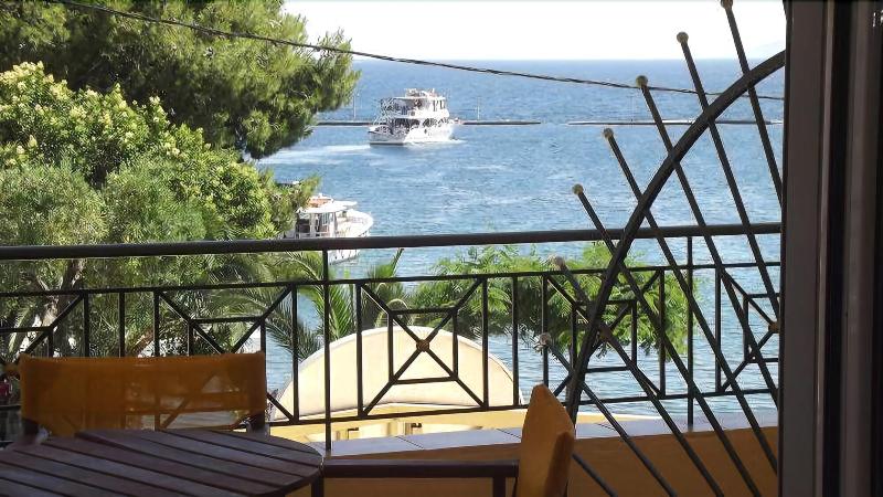 Hotel Papagalos