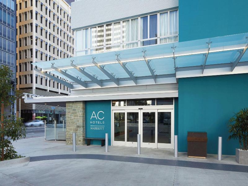 Ac Hotel By Marriott Beverly Hills image