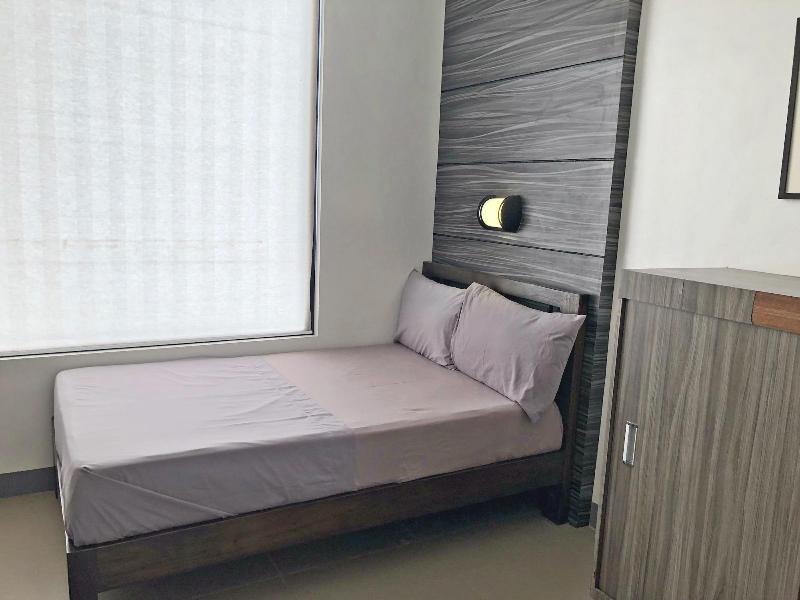 Anton's Loft Designer Resort Pansol image