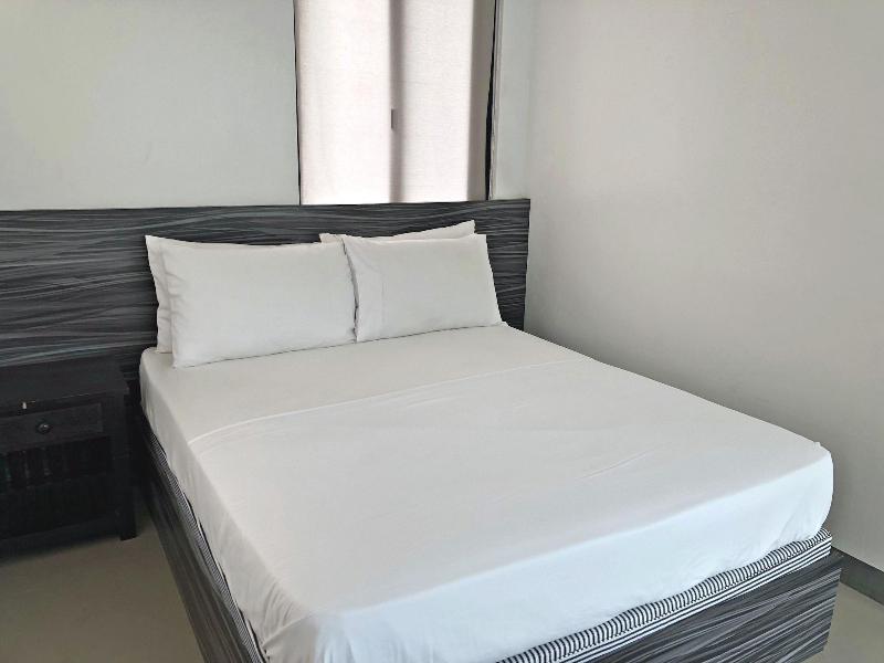 Anton's Loft Designer Resort Pansol image