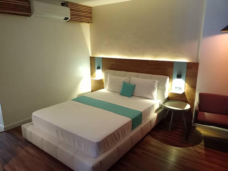 Anton's Loft Designer Resort Pansol image