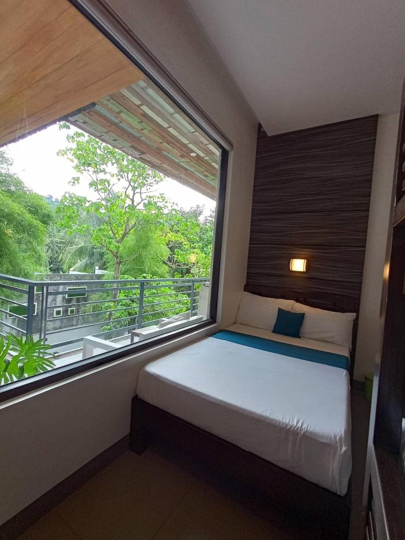 Anton's Loft Designer Resort Pansol image