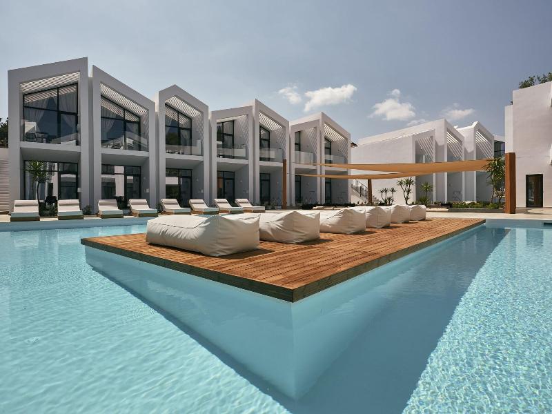 Cavo Vezal - Adults Only image