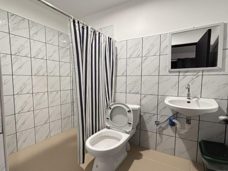 Hotel Sisters Inn  Moalboal image