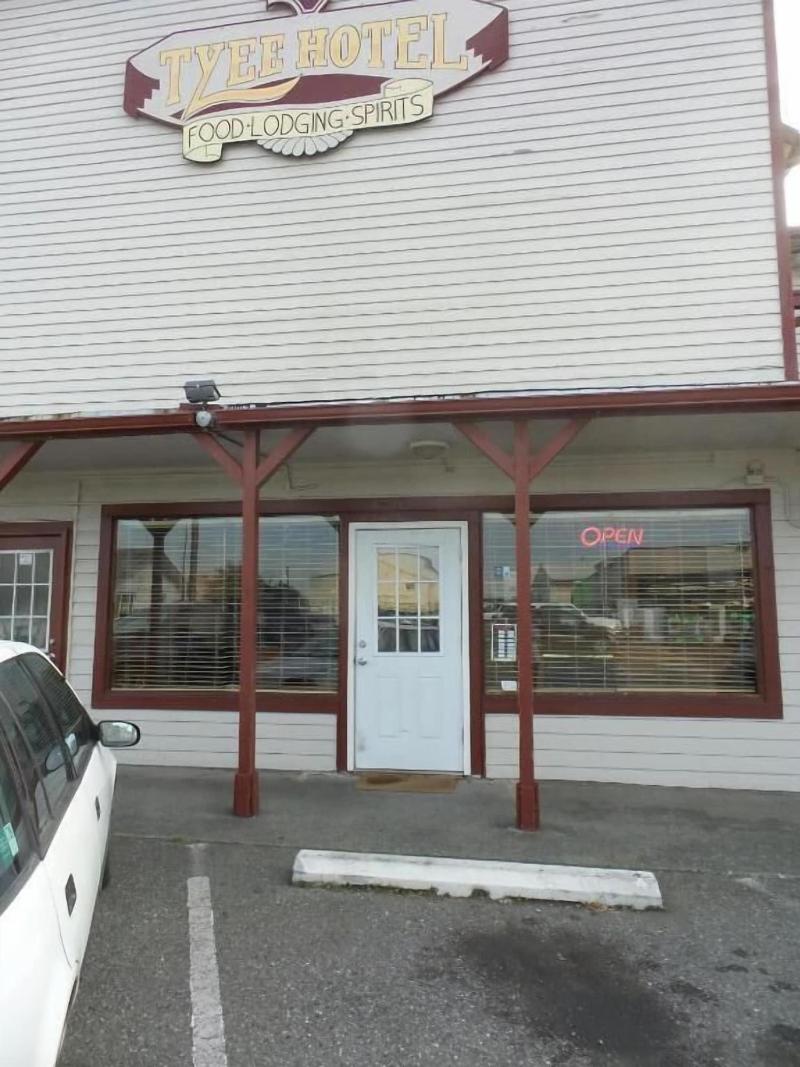 Tyee Restaurant And Hotel image