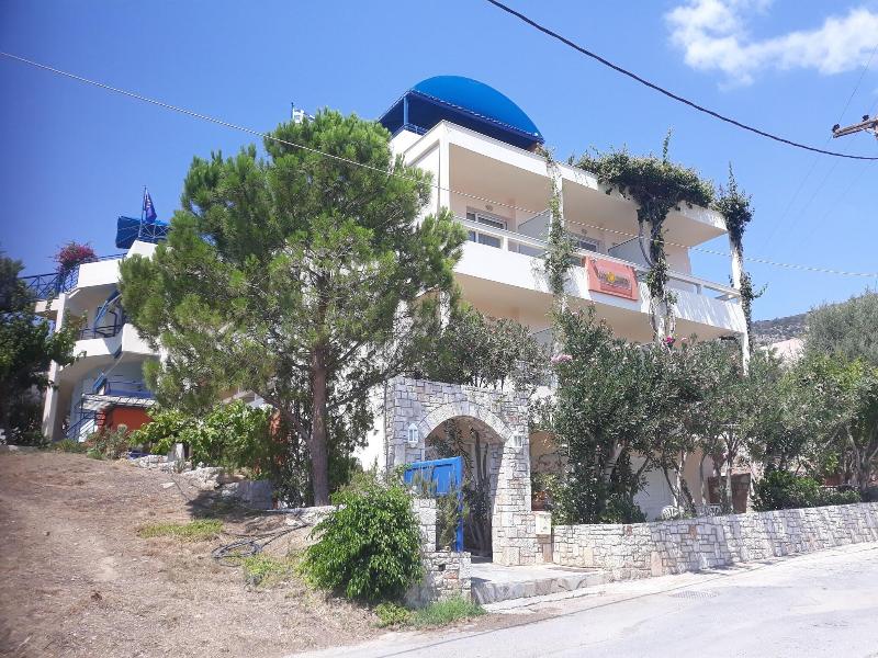 Heliotopos Apartments image