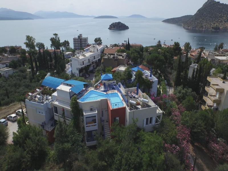 Heliotopos Apartments image