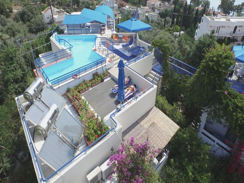 Heliotopos Apartments image