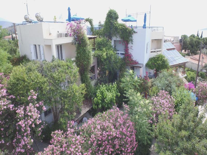 Heliotopos Apartments image