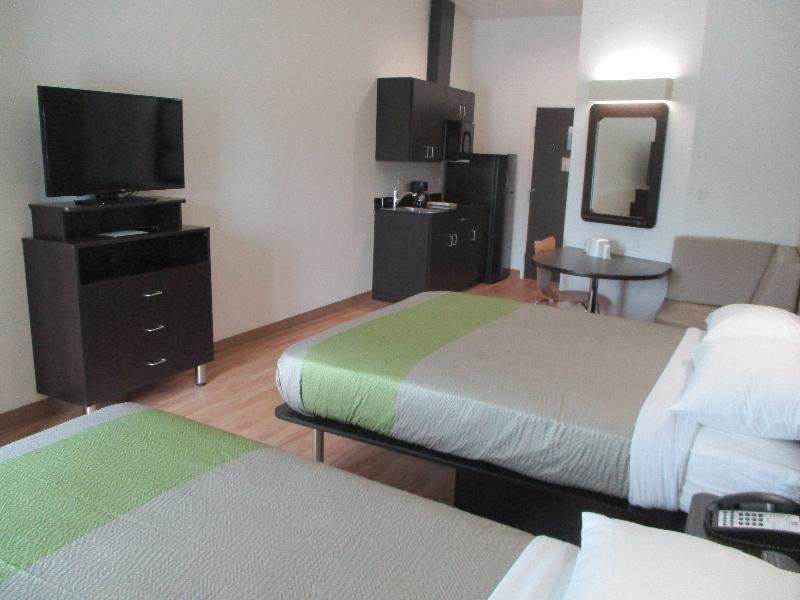 Room Accessible-Two Queen Beds