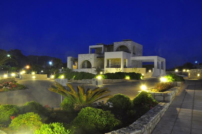 Kavos Hotel — exterior view