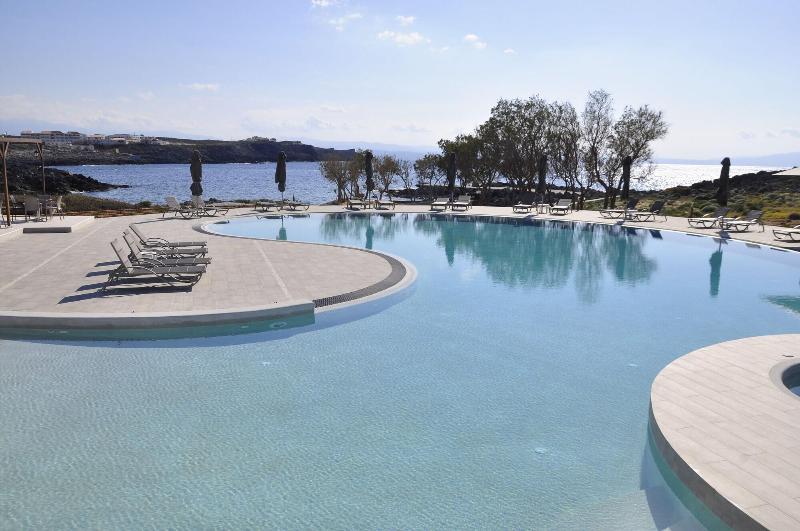 Kavos Hotel image
