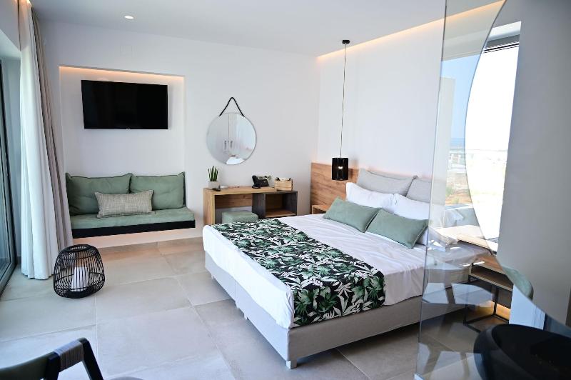 Kavos Hotel image